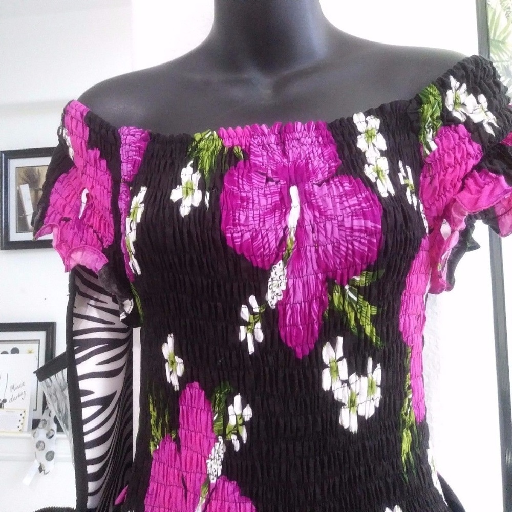 BLACK FLORAL HIBISCUS OFF THE SHOULDER DRESS NWOT - Picture 1 of 3
