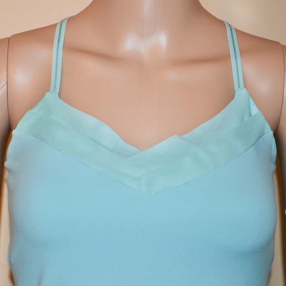 LULULEMON Blue Mesh Trim Convertible Strap Athletic Yoga Tank Size 8 - Picture 2 of 6