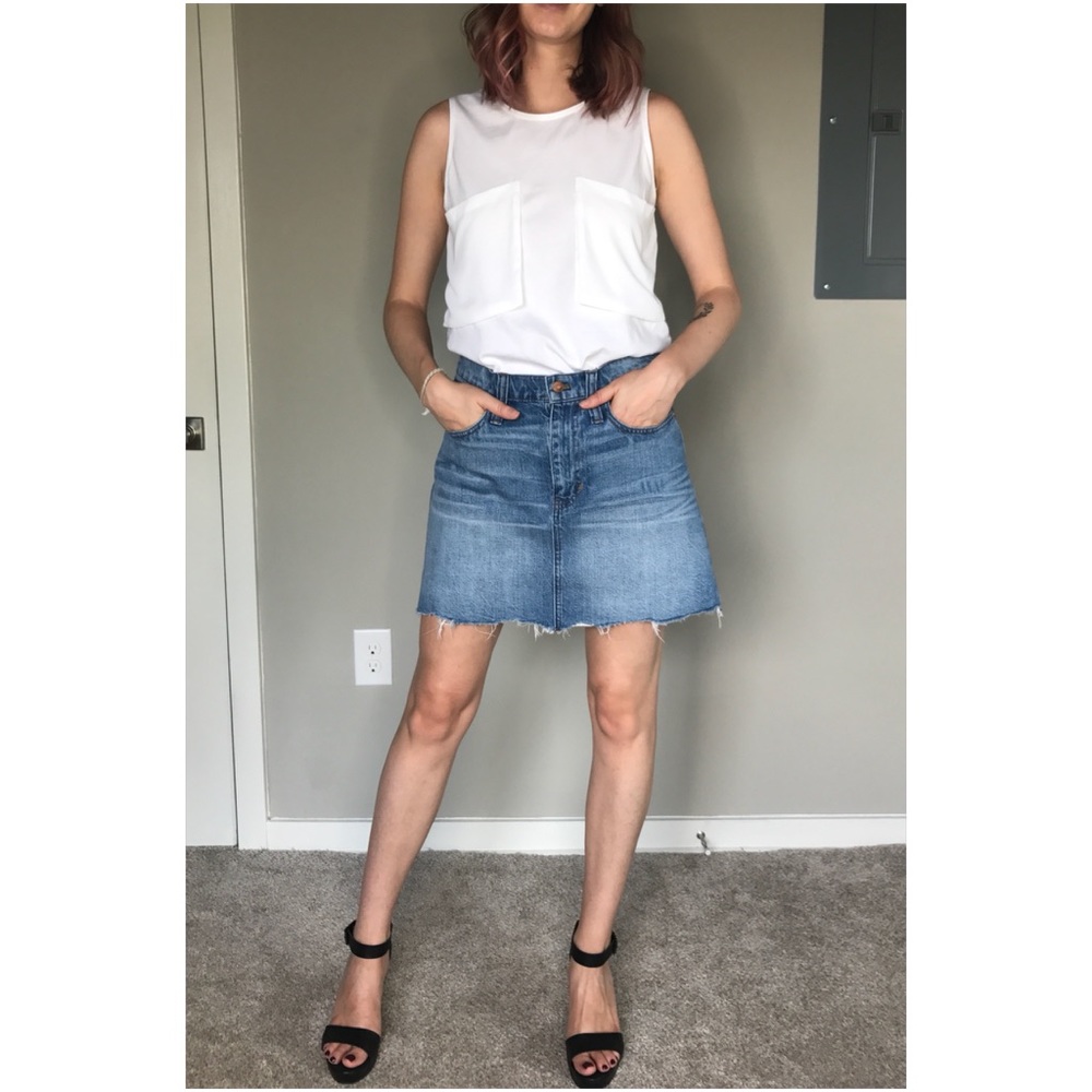 Madewell Raw Hem Jean Denim Skirt Size 26