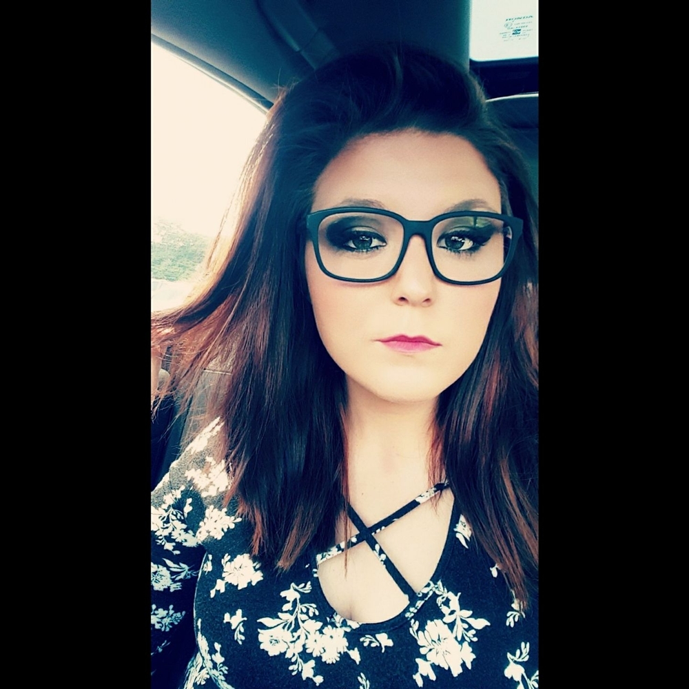 Meet your Posher, Kasey