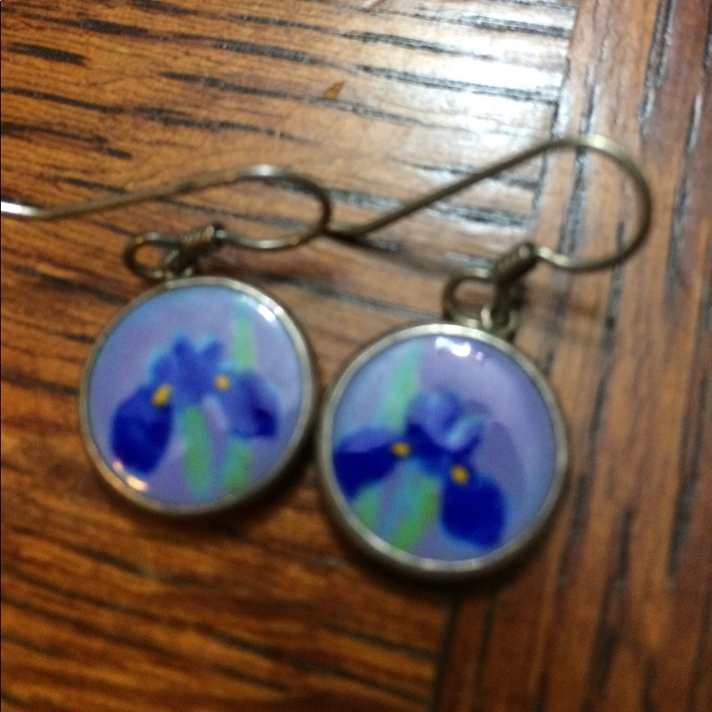 Iris earrings