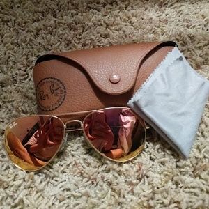 Rose gold aviator Ray-Ban sunglasses