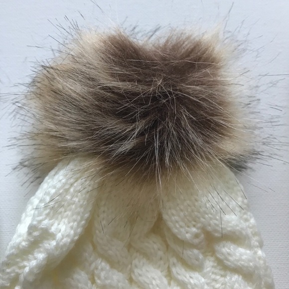 LAST ONE! NWT Mom & Baby Knit Hats - Picture 5 of 6