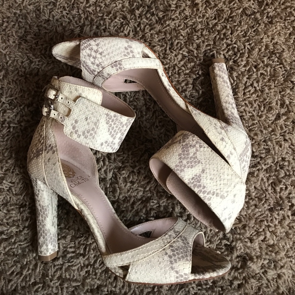 Vince Camuto white snake print heels