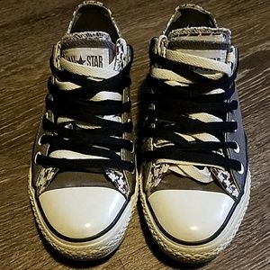 Gray two tone Converse size 9