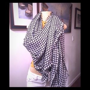 I.N.C INTERNATIONAL CONCEPTS SCARF