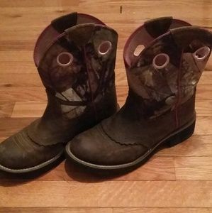 1 HR ONLY!👢Cute Women's Westies Ariat Boots!👢