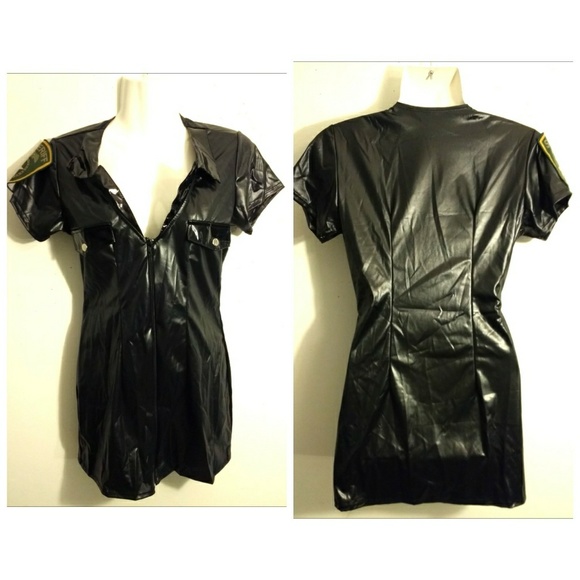 Leg Avenue Sexy Officer costume - Picture 2 of 4