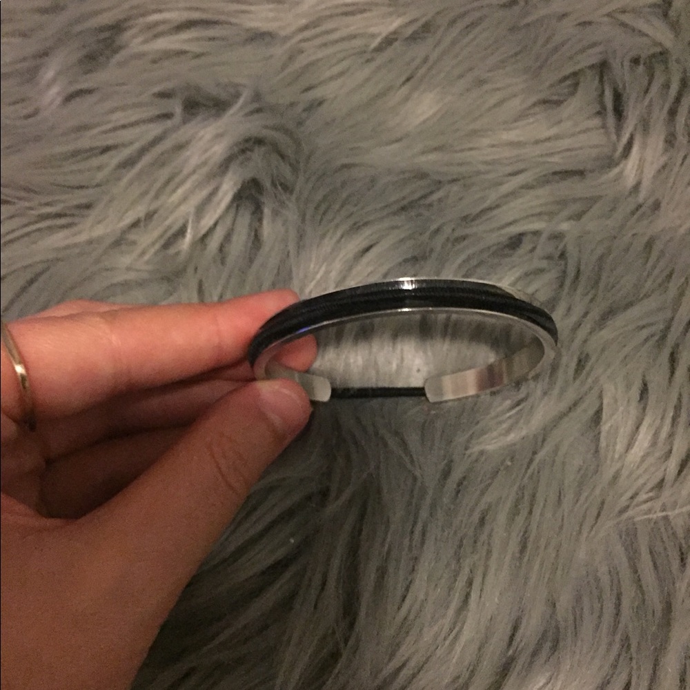 New Silver Bangle - Picture 2 of 3