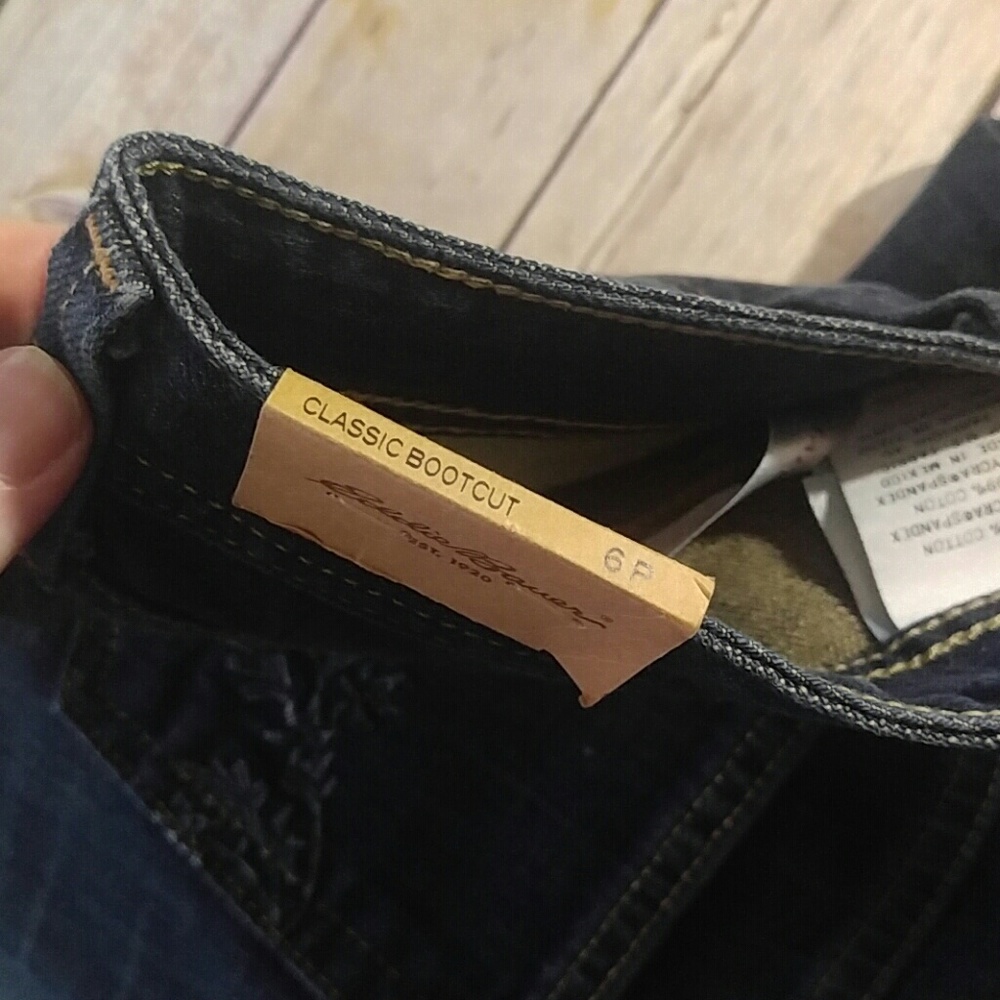 ⭐ 4/$20 Eddie Bauer classic bootcut jeans - Picture 8 of 8
