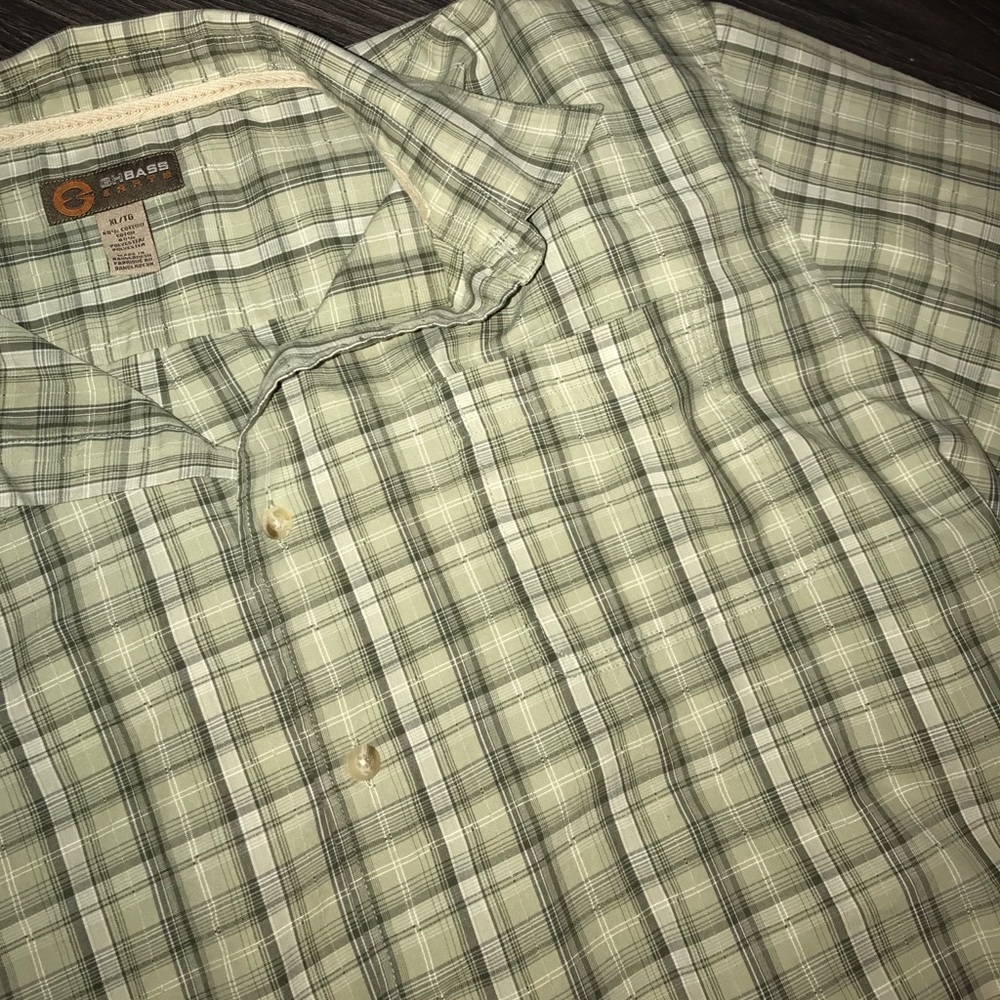 Short sleeve button down - Picture 3 of 5