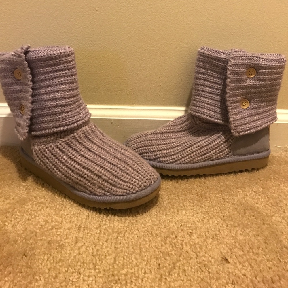 Girls knit Uggs