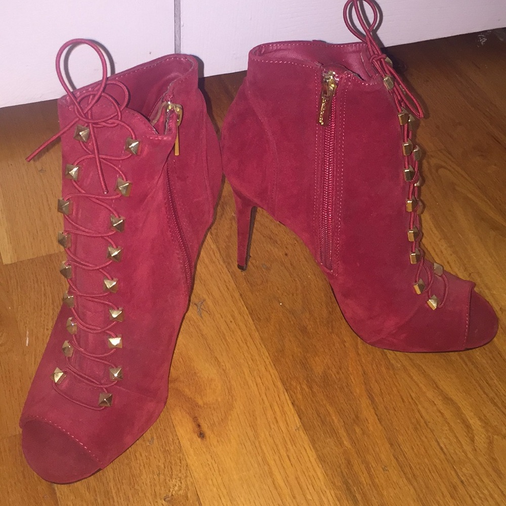 Dollhouse lace up heels