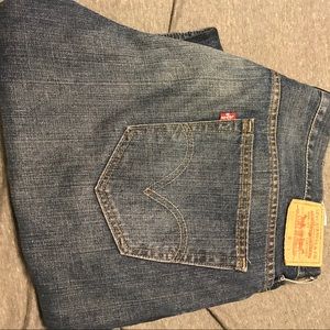 569 LOOSE STRAIGHT LEVIS || W36 L34