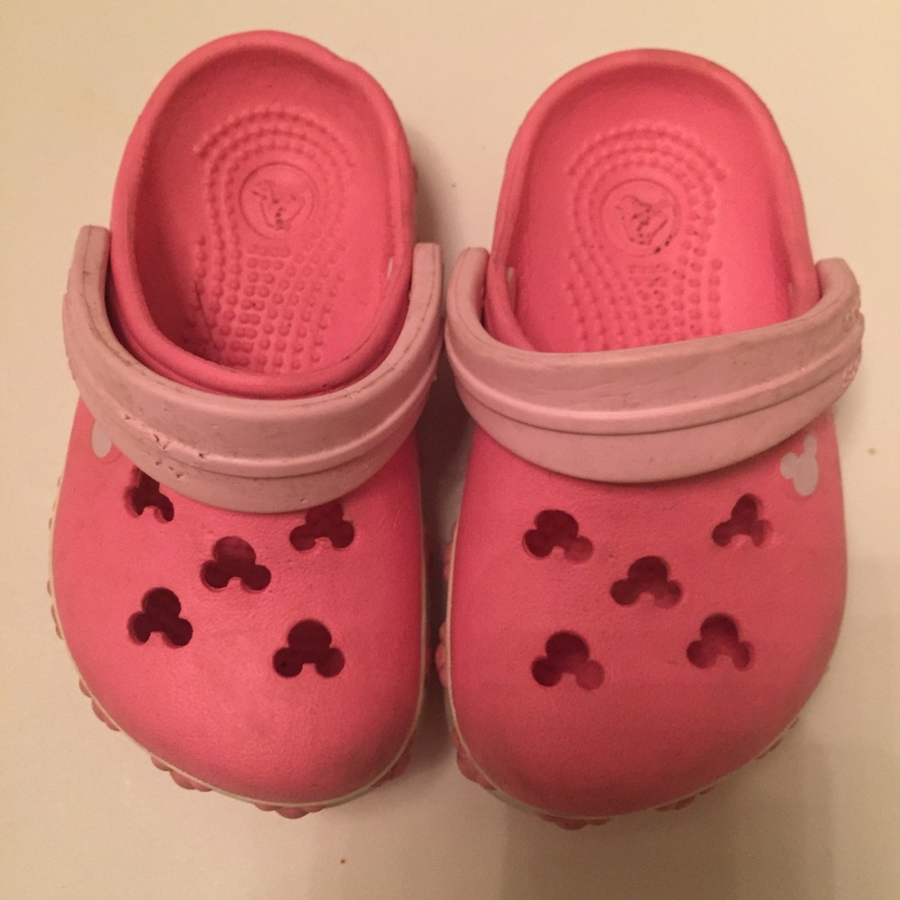 Little girls pink Disney crocs