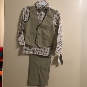 Perry Ellis Portfolio Boys Suit