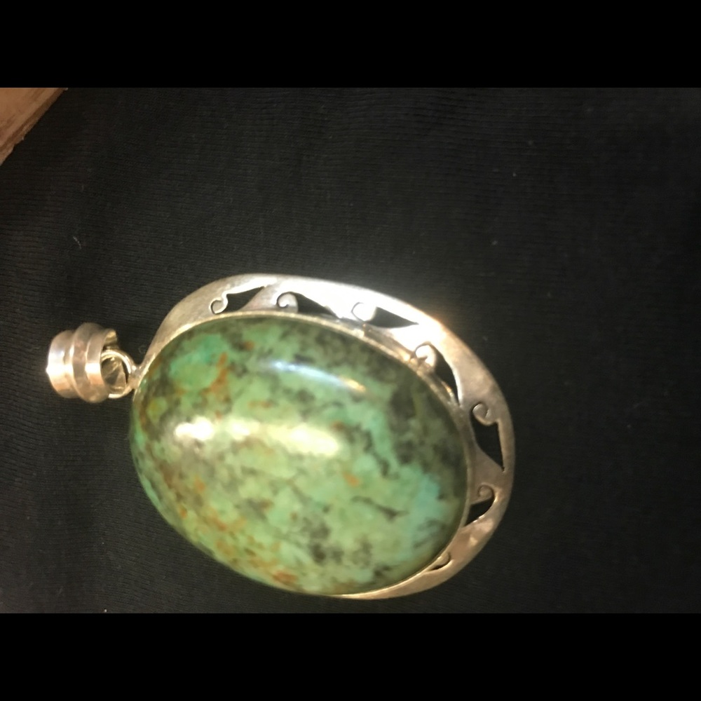 Necklace - Picture 4 of 4