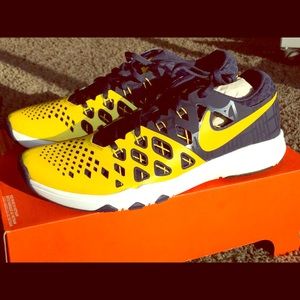 Nike Train Speed 4 AMP Men's Size 11 Michigan