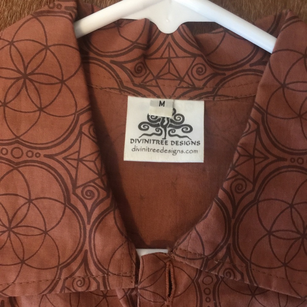 DIVINTREE DEISGNS Casual Dress Shirt