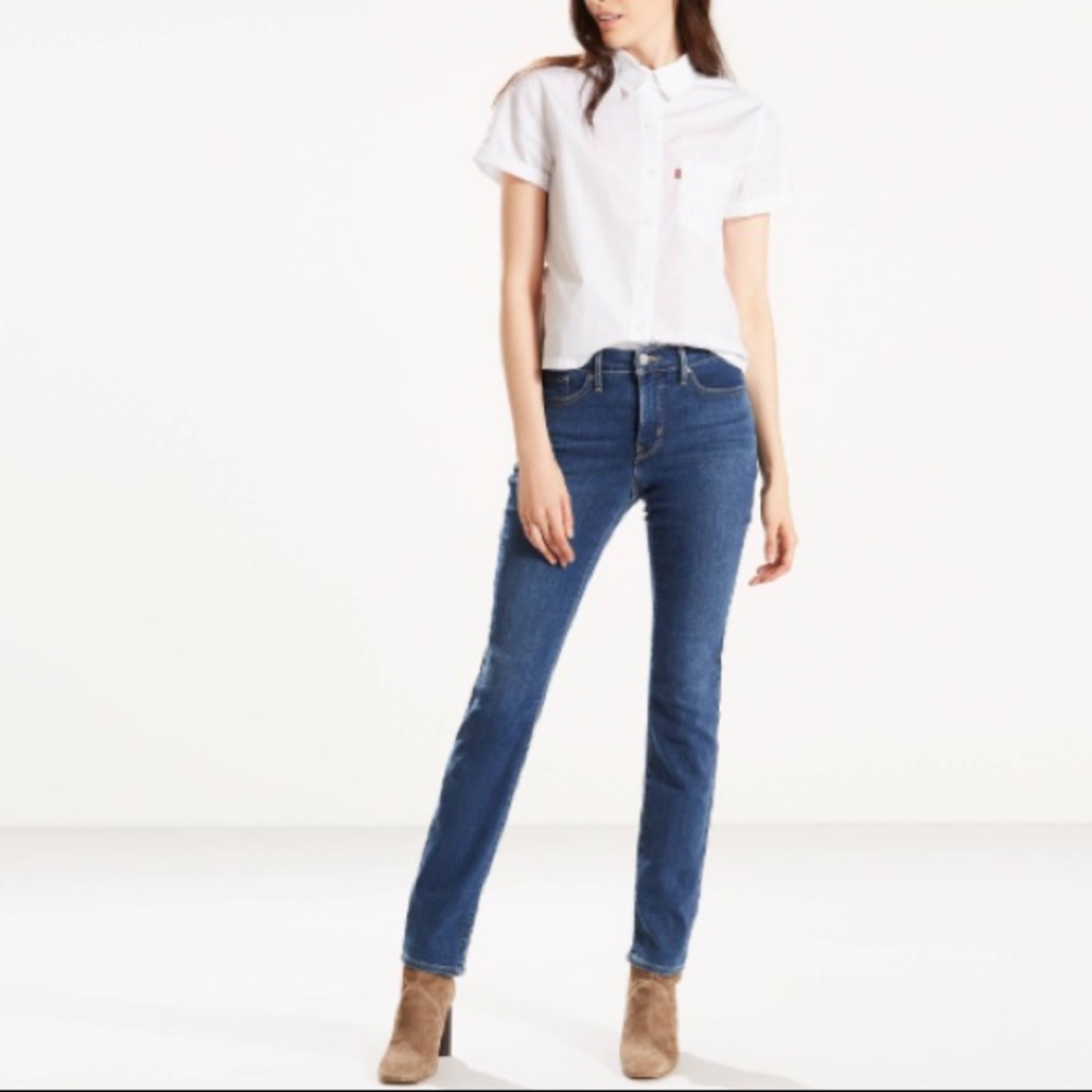 New Levi's 312 Shaping Slim Skinny Jean size 26