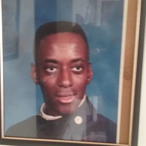 Meet your Posher, Warren