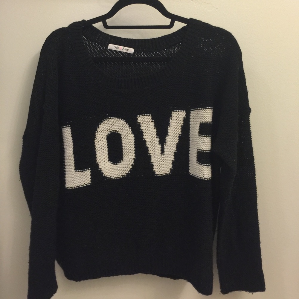 LOVE sweater ❤️