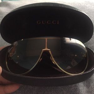 GUCCI AVIATOR SUNGLASSES!