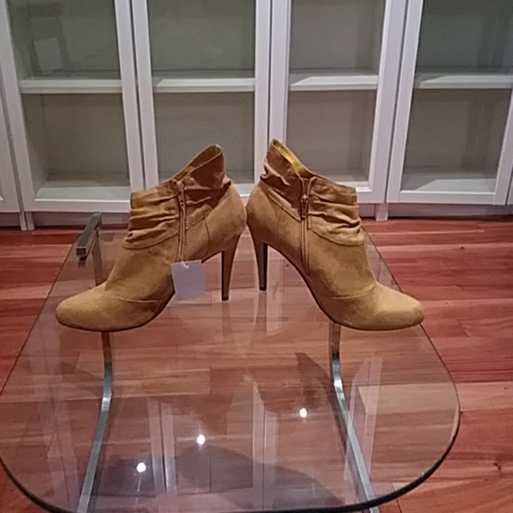 Faux suede bootie