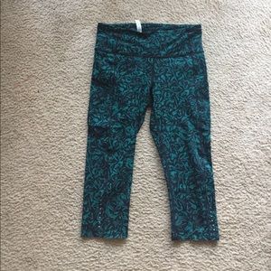 Lululemon Fast and Free Crop, Size 10