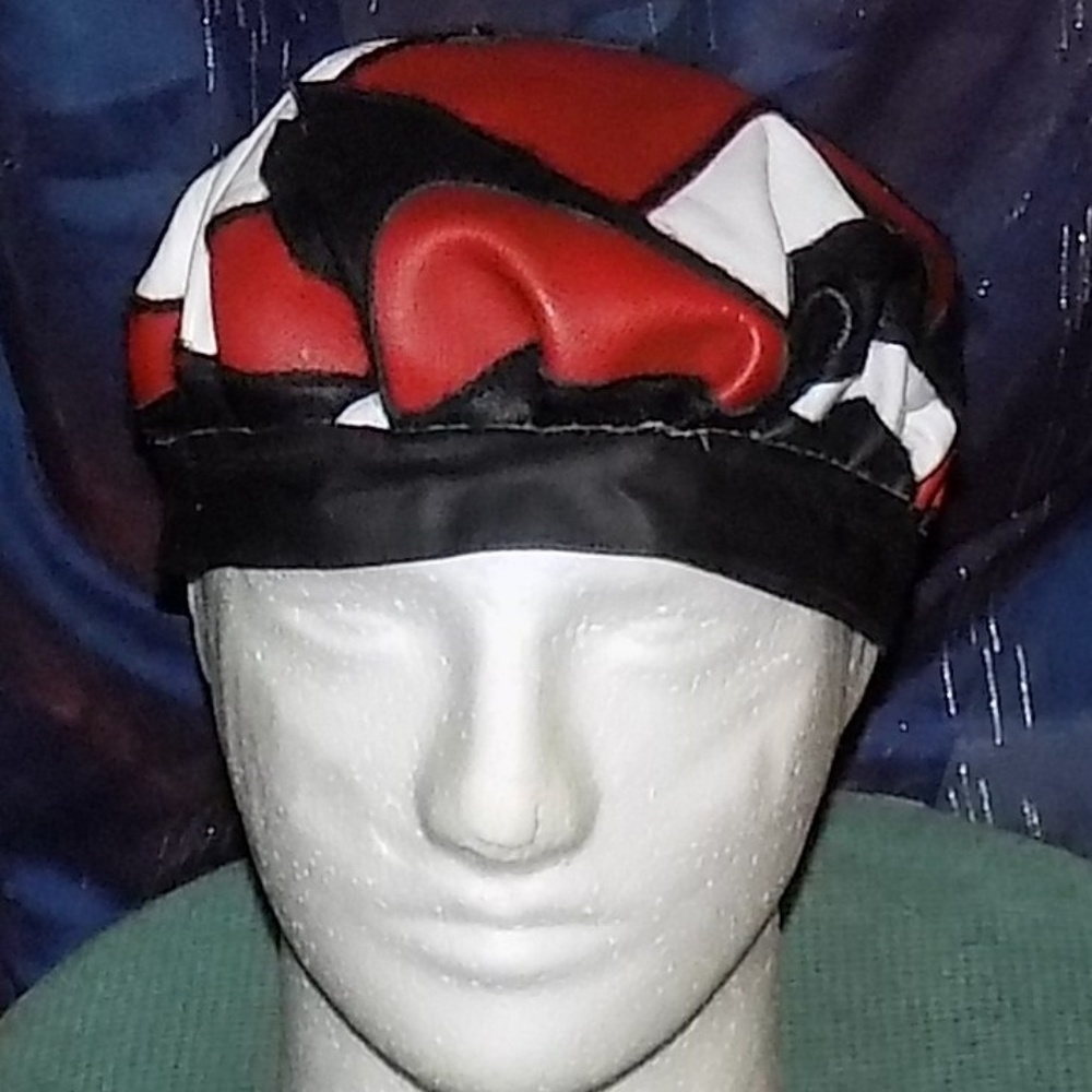 Leather-Hat "just-pieces in red, black, white