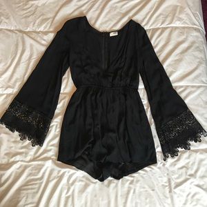 LF Deep plunge bell sleeve romper