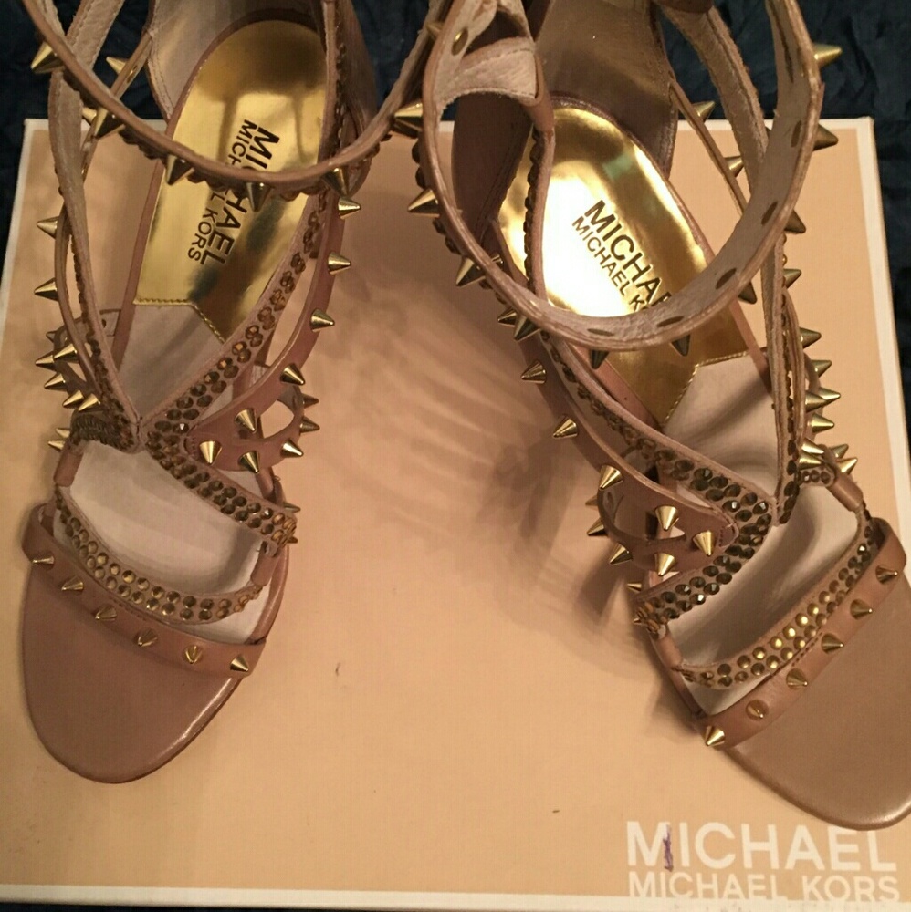 Micheal Kor spiked heel