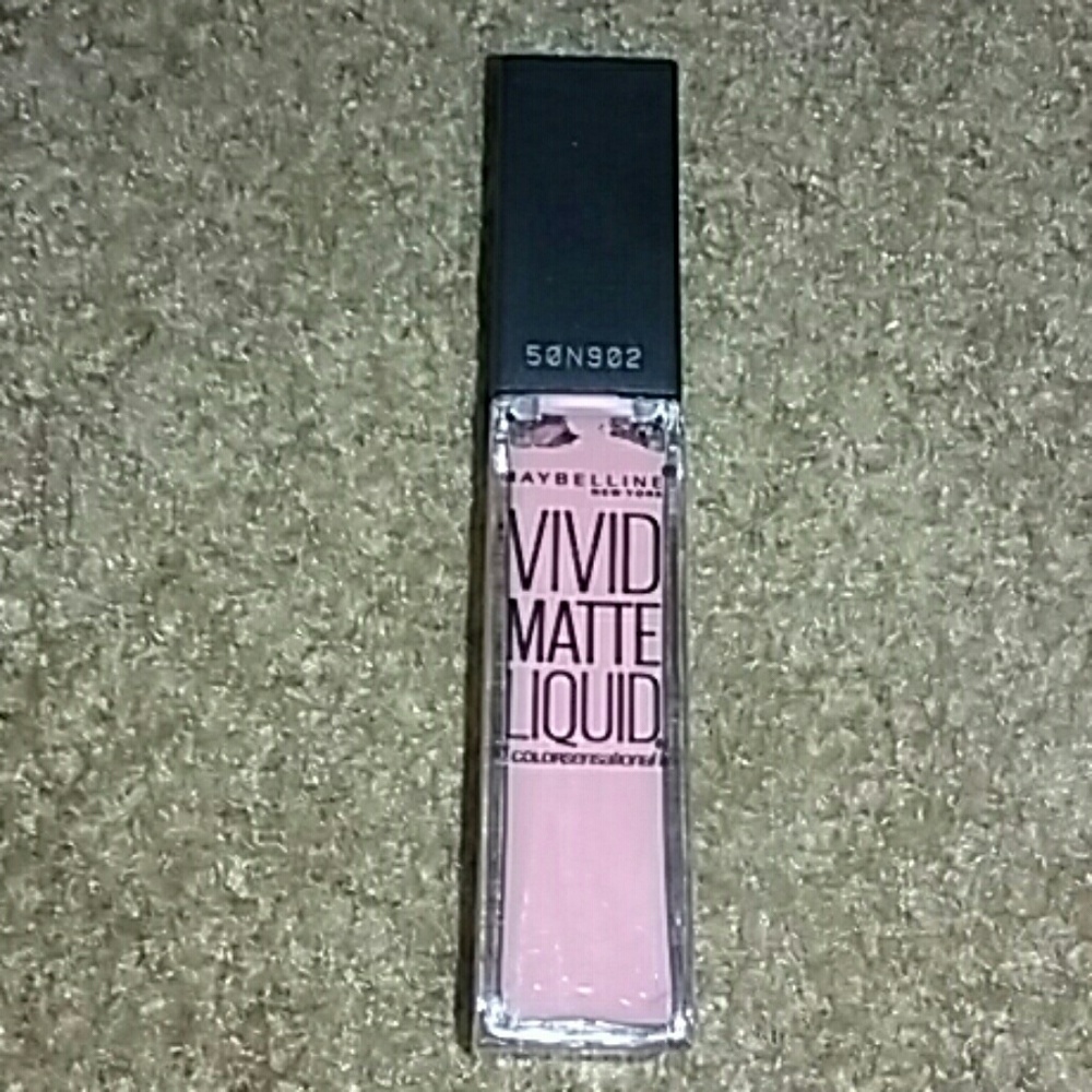 Vivid matte lipstick
