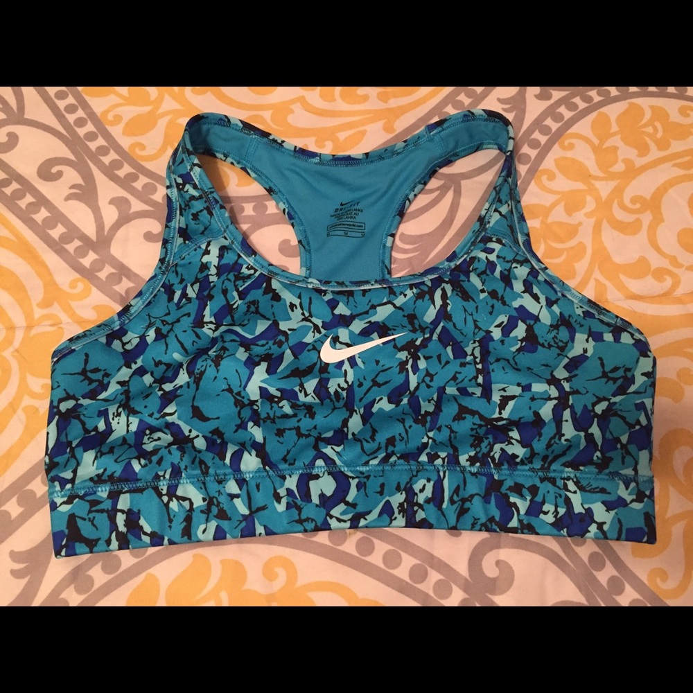 Women's Nike size M sports bra