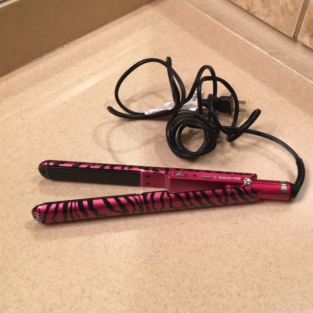 Hair straightener 💕