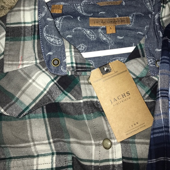 Flannels - Picture 3 of 4