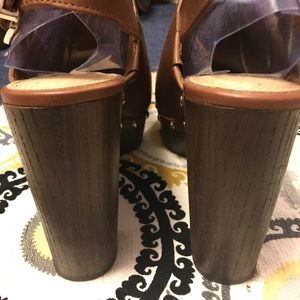 Gianni Bini Clogs