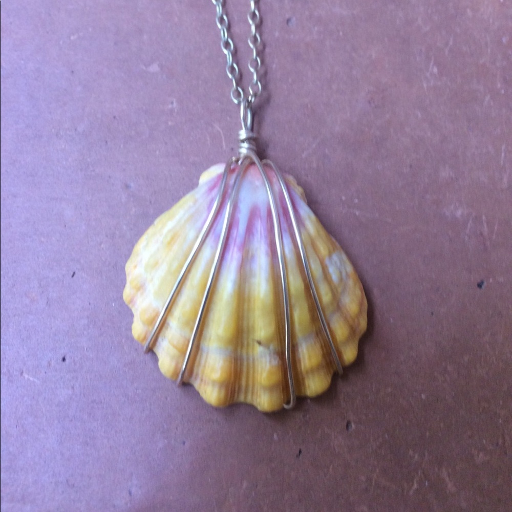 Hawaiian sunrise shell necklace