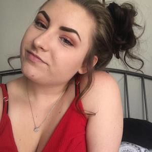 Meet your Posher, Karissa