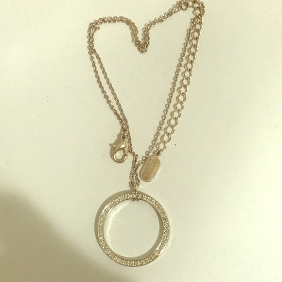 Jewelry - Picture 1 of 1