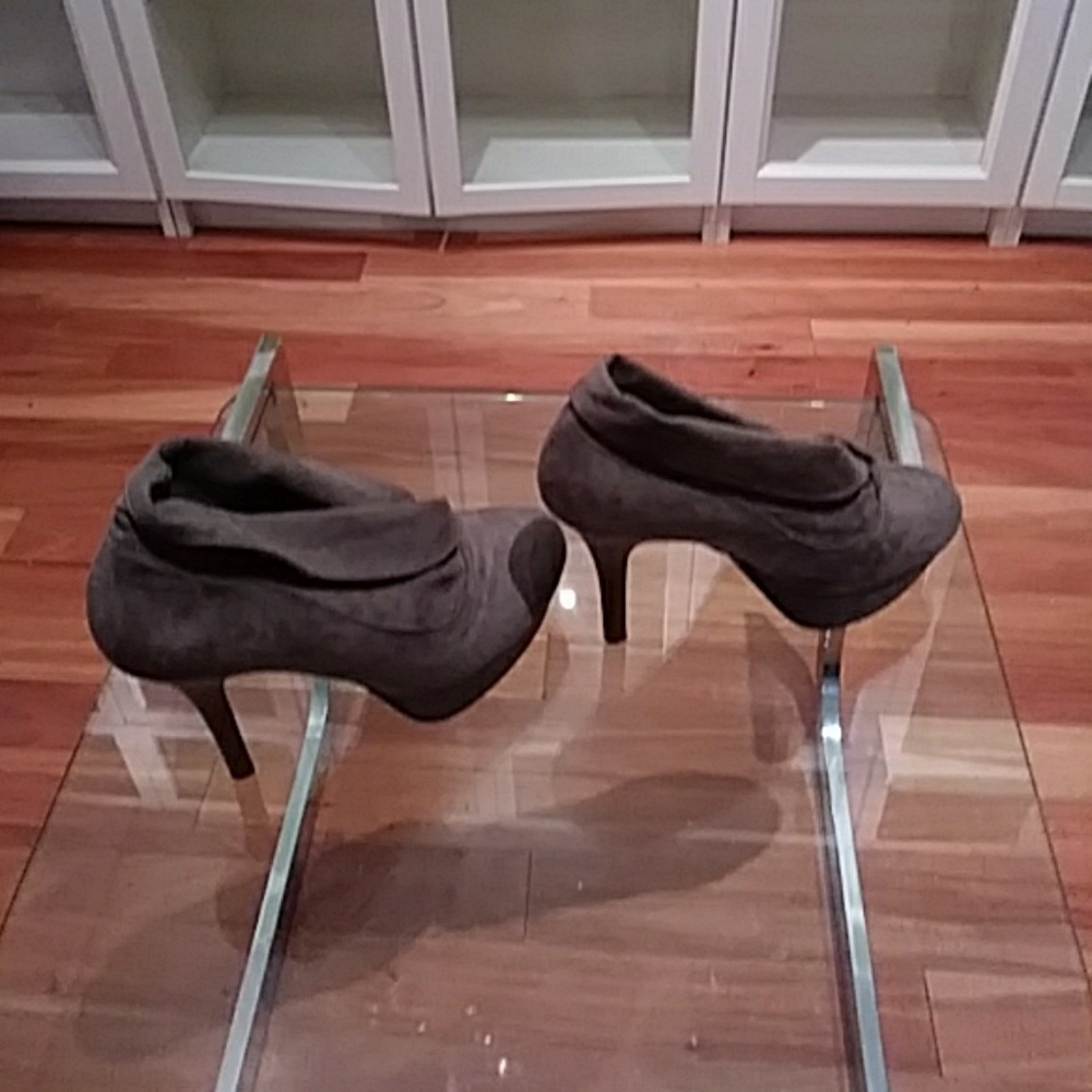 Taupe bootie