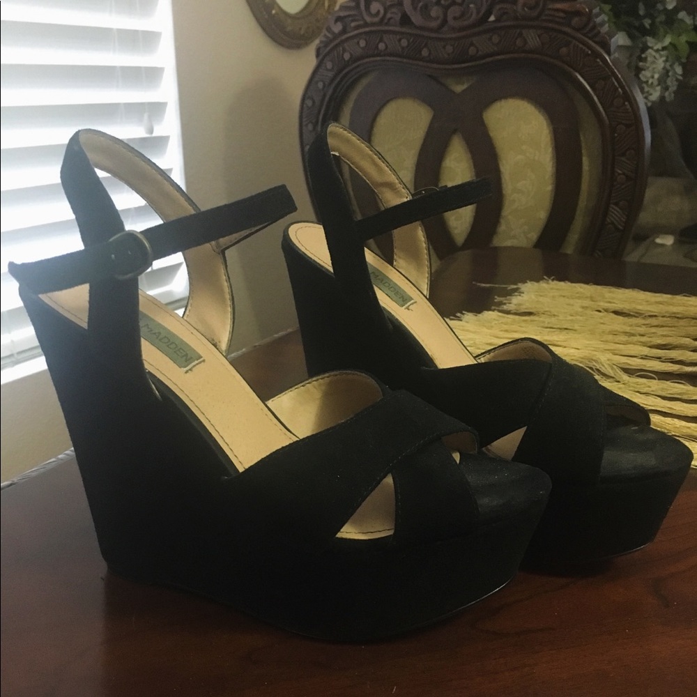 Steve Madden Black Platform Heels