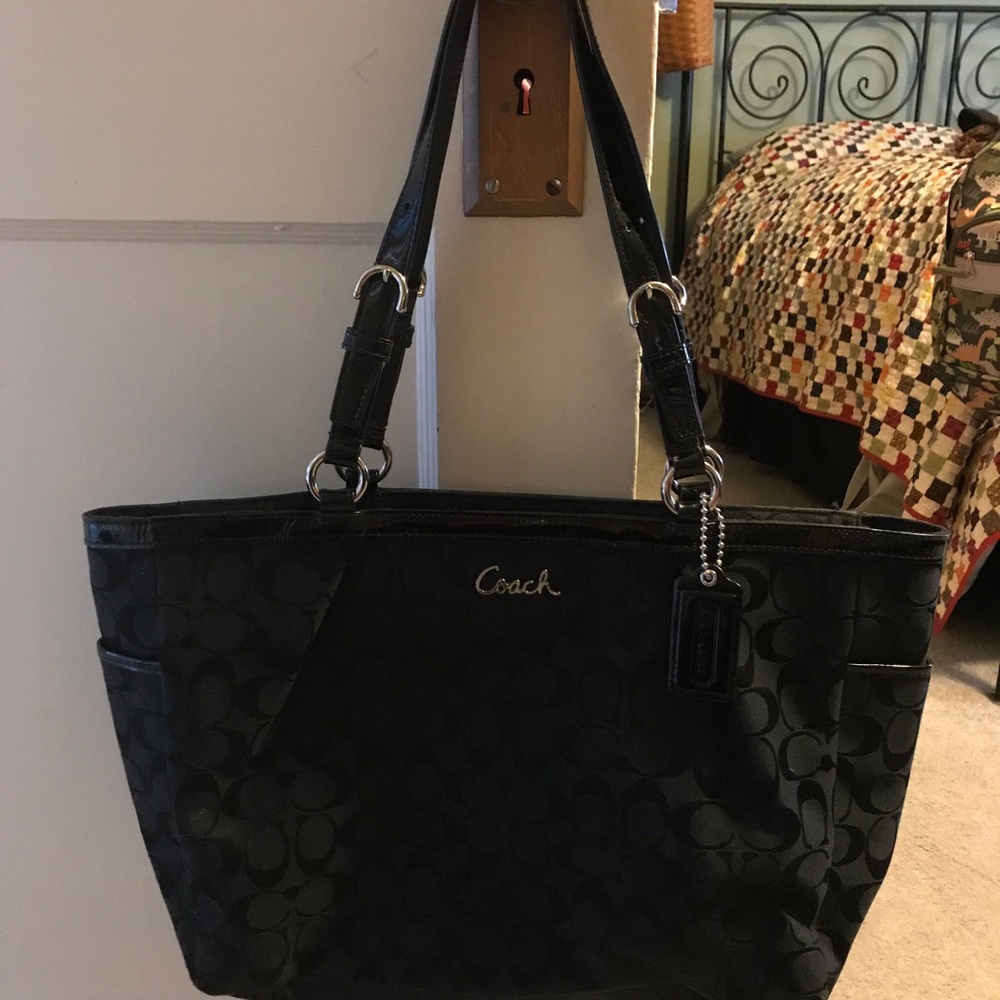 Classic Coach tote