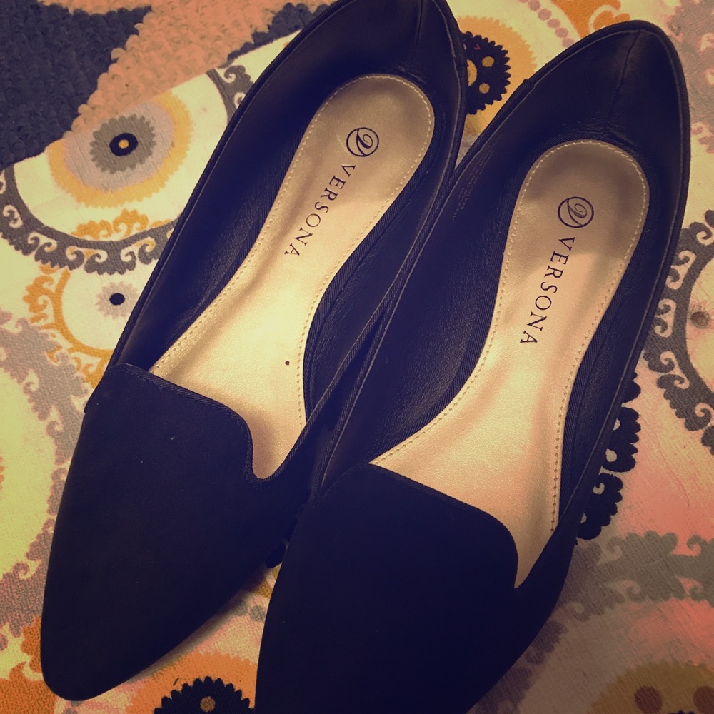 Black Pointed Toe Flats