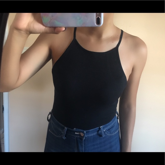 Ribbed Crop Top - Picture 2 of 3