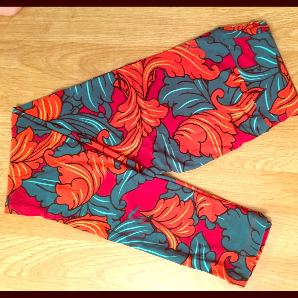 Gorgeous lularoe leggings