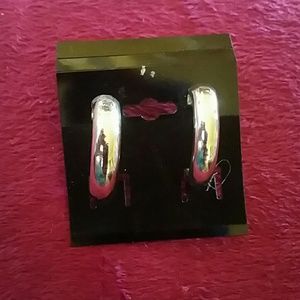 Earrings, clips