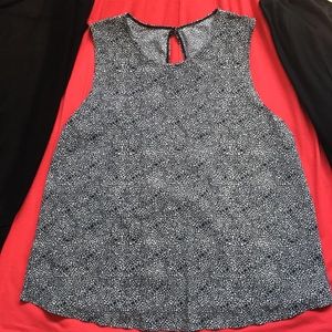 Lululemon top size 8