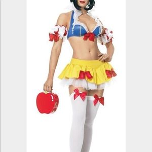 snow white two piece