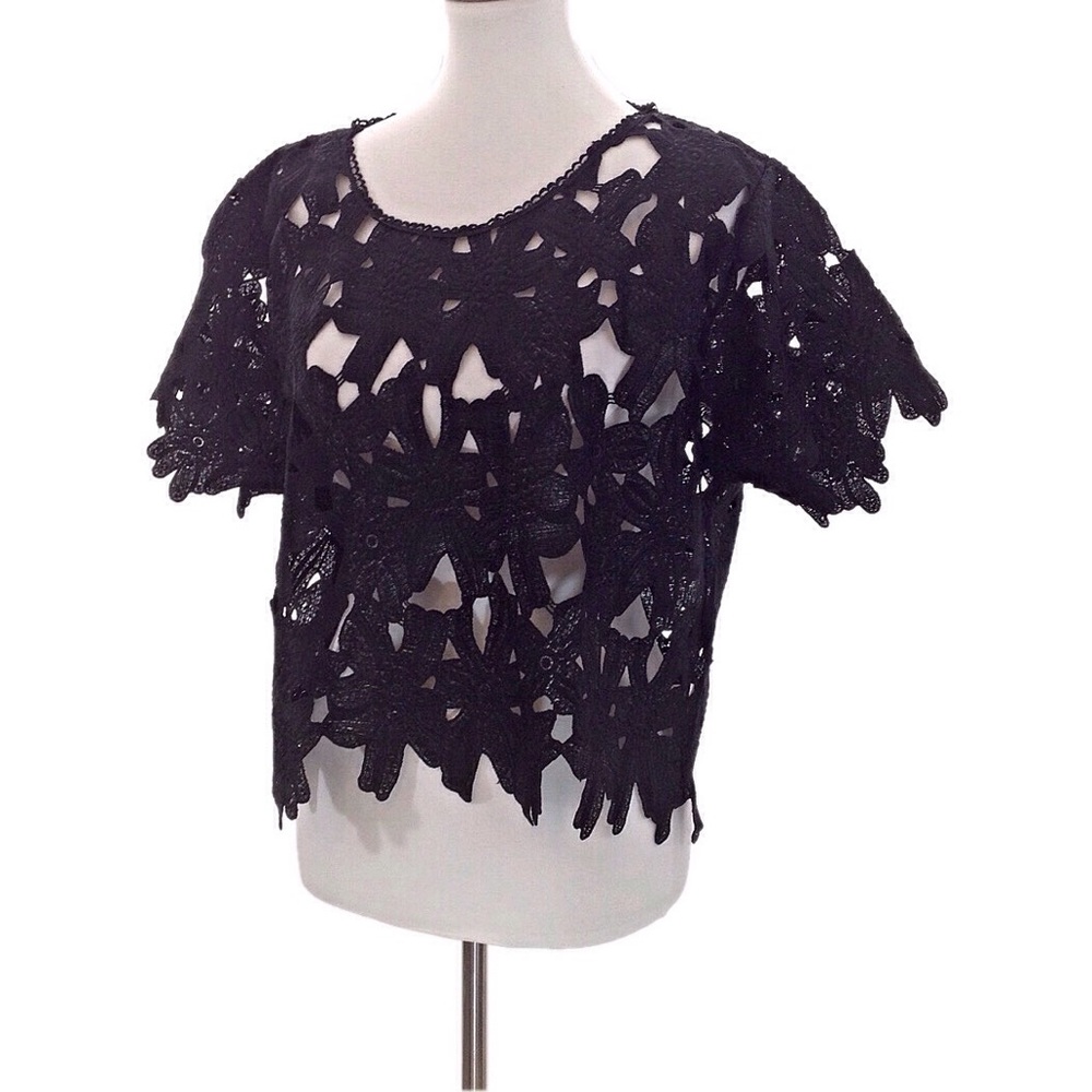 Atmosphere Black Floral Top